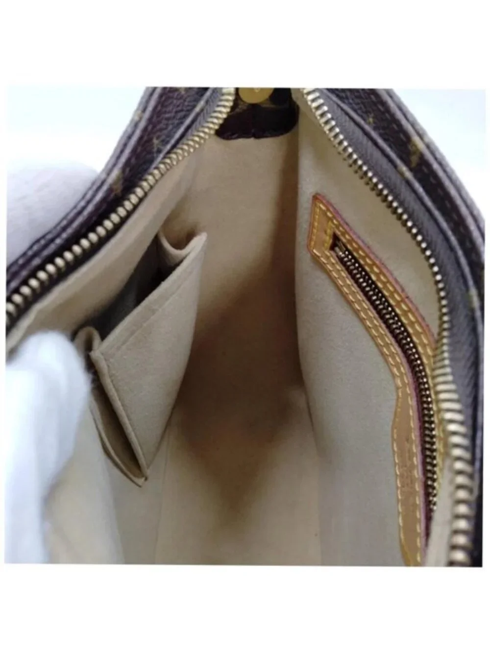 Louis Vuitton classic louis
